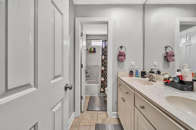 1107 Belcroft CT, Roanoke, VA 24018