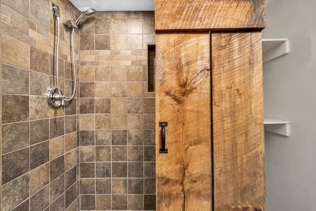 1107 Belcroft CT, Roanoke, VA 24018