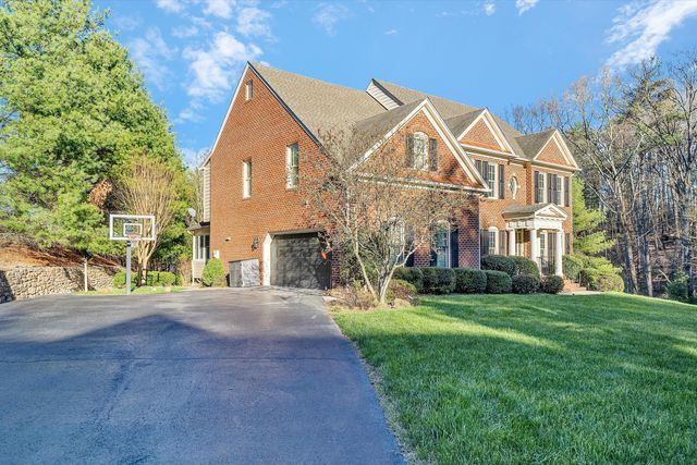 1107 Belcroft CT, Roanoke, VA 24018