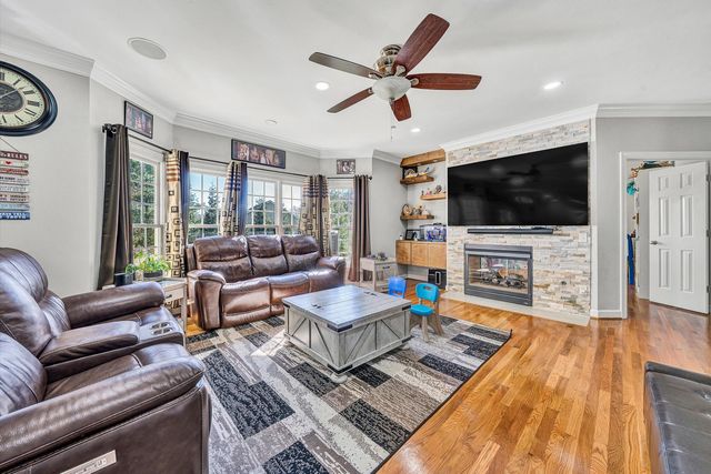 1107 Belcroft CT, Roanoke, VA 24018