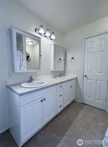 8389 SW Harmon Street, Port Orchard, WA 98367