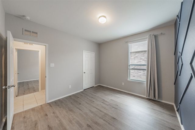 2404 Bermont Red Lane, Fort Worth, TX 76131
