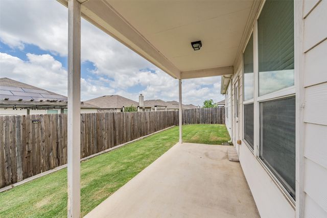 2404 Bermont Red Lane, Fort Worth, TX 76131