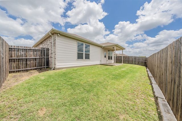 2404 Bermont Red Lane, Fort Worth, TX 76131