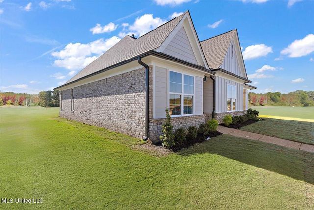 705 Washington Street, Nesbit, MS 38651
