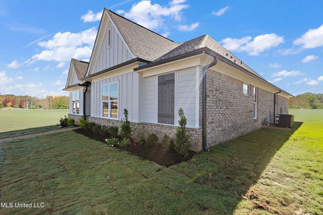 705 Washington Street, Nesbit, MS 38651
