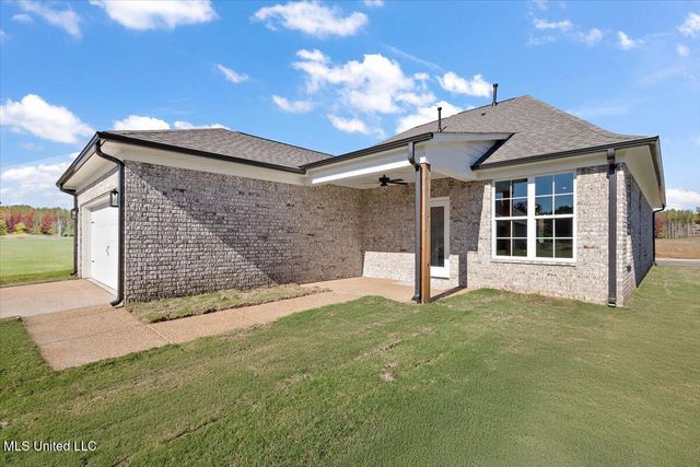 705 Washington Street, Nesbit, MS 38651