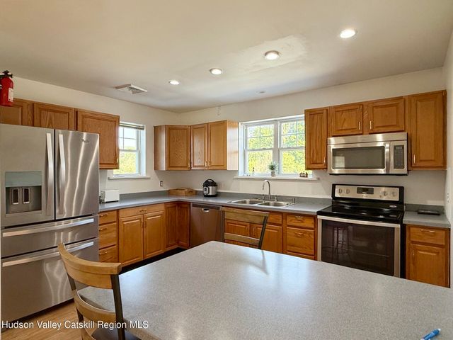 21 Ohandley Drive, Amenia, NY 12501