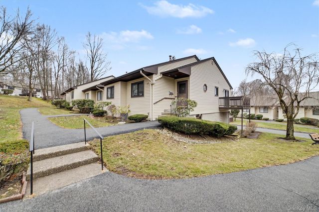 129 Columbia Court D, Yorktown Heights, NY 10598