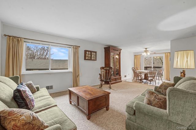 129 Columbia Court D, Yorktown Heights, NY 10598