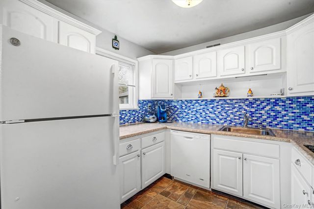 129 Columbia Court D, Yorktown Heights, NY 10598