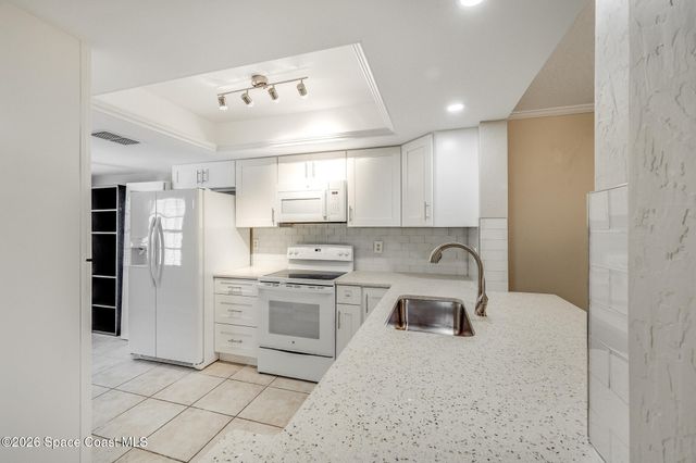 255 Paradise Boulevard 10, Indialantic, FL 32903
