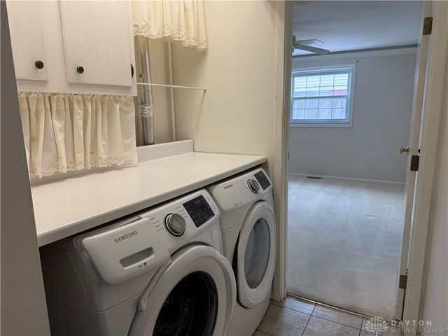 1521 Beaver Creek Lane, Dayton, OH 45429