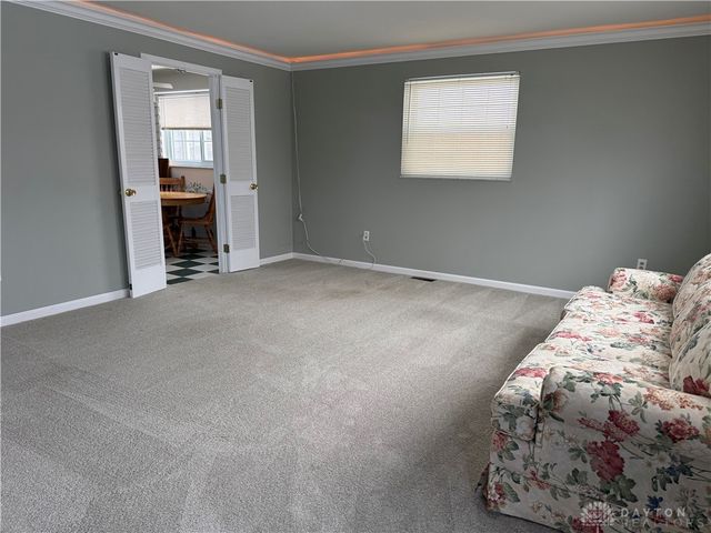 1521 Beaver Creek Lane, Dayton, OH 45429