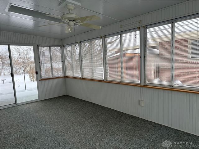 1521 Beaver Creek Lane, Dayton, OH 45429