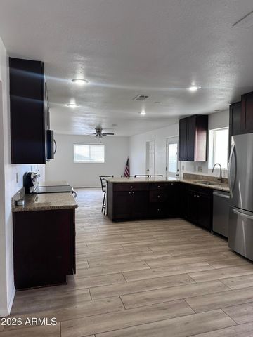 308 E ELLIS Drive, Tempe, AZ 85282