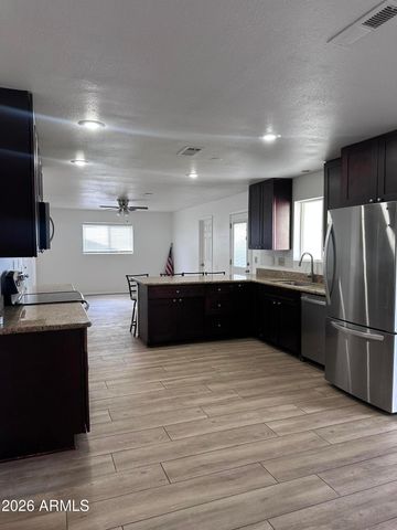 308 E ELLIS Drive, Tempe, AZ 85282