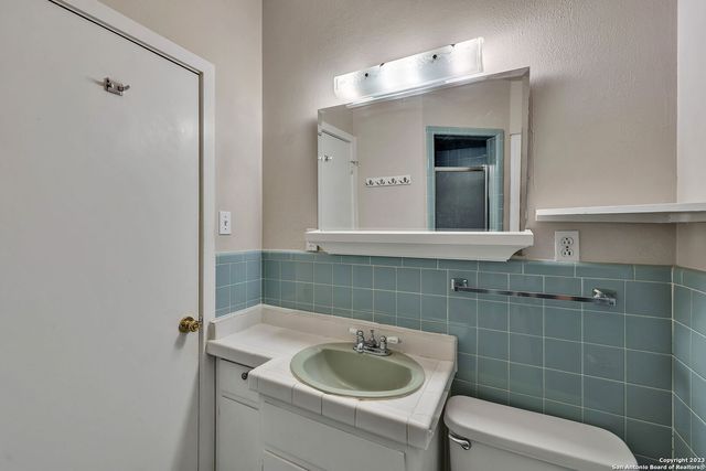 414 Laramie Dr, San Antonio, TX 78209