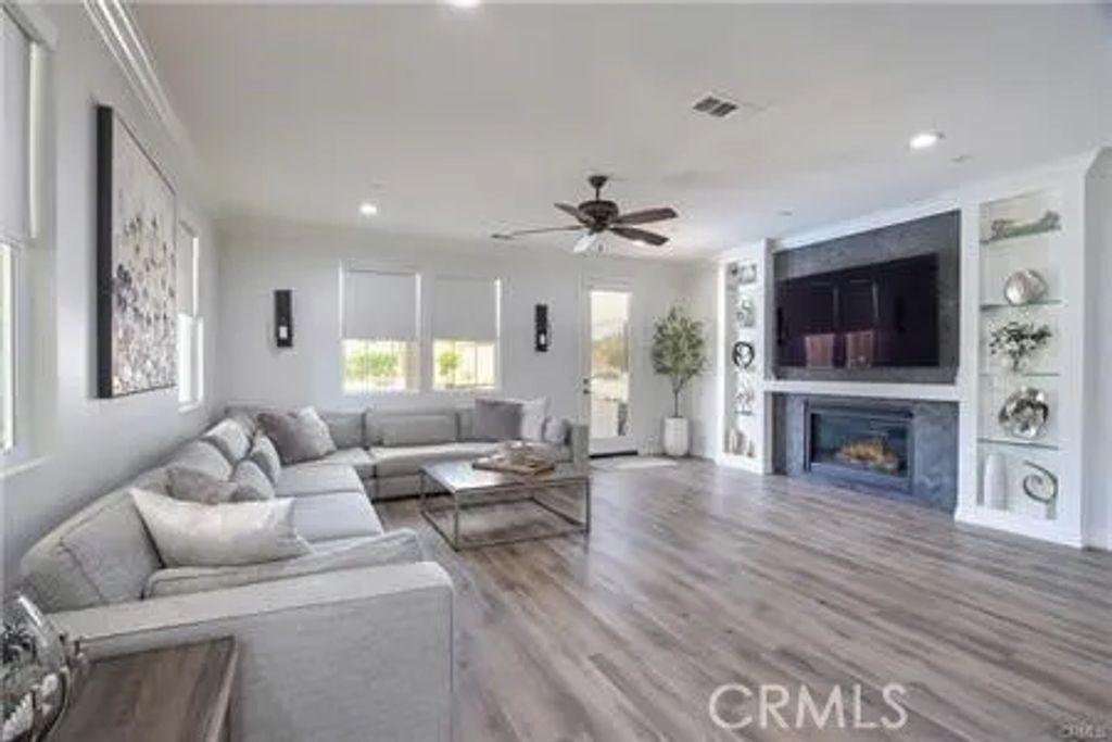 41249 Saint Croix, Temecula, CA 92591