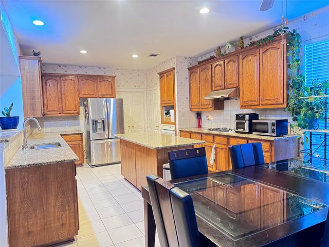 4013 Greenfield Drive, Richardson, TX 75082