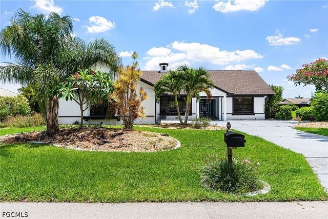 2328 SE 27th ST, Cape Coral, FL 33904