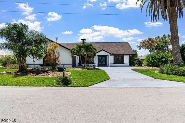 2328 SE 27th ST, Cape Coral, FL 33904