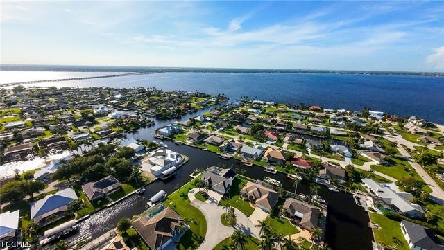 2328 SE 27th ST, Cape Coral, FL 33904