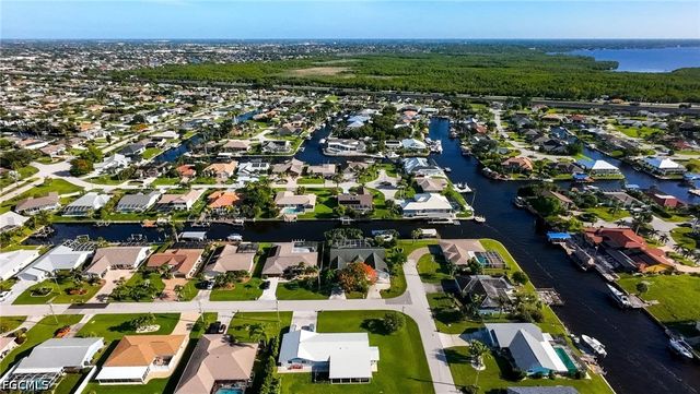 2328 SE 27th ST, Cape Coral, FL 33904