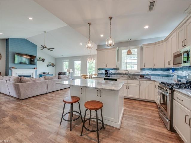 105 White Heron ST, Carrollton, VA 23314