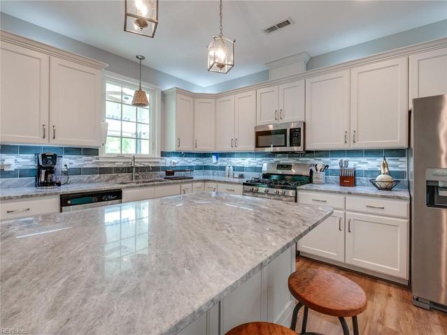 105 White Heron ST, Carrollton, VA 23314