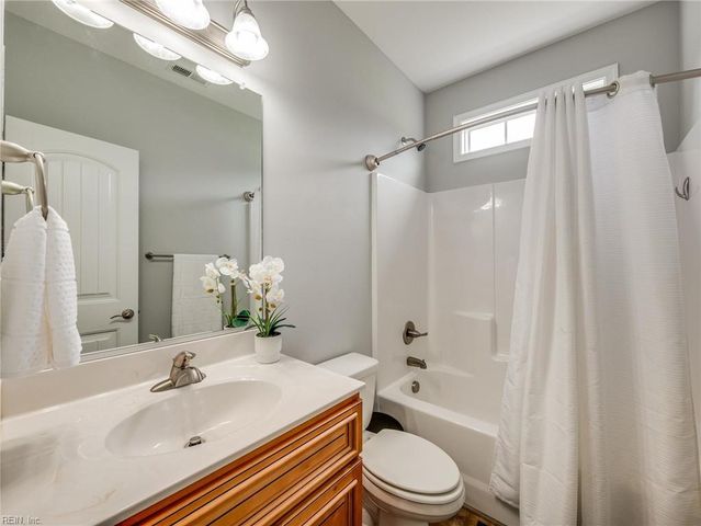 105 White Heron ST, Carrollton, VA 23314
