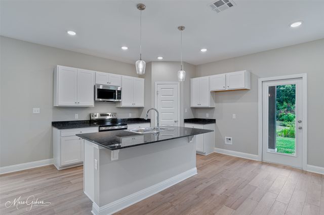 5049 Falcon Bay, Shreveport, LA 71107
