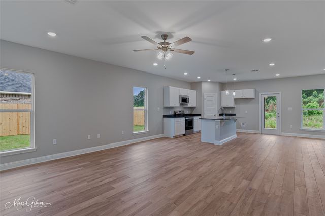 5049 Falcon Bay, Shreveport, LA 71107
