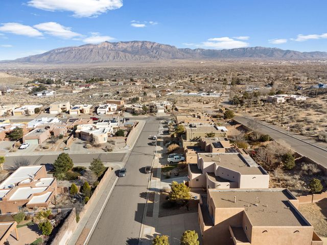 1449 Wilkes Way SE, Rio Rancho, NM 87124