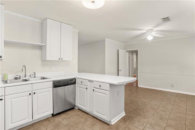 169 Sunset Drive E, Mobile, AL 36608