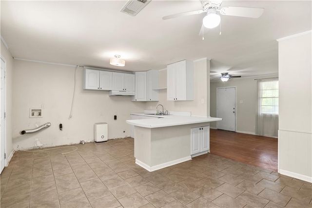 169 Sunset Drive E, Mobile, AL 36608