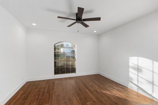 5910 Rolling Trail Drive, San Antonio, TX 78250