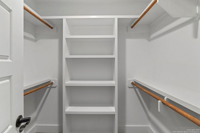 5910 Rolling Trail Drive, San Antonio, TX 78250