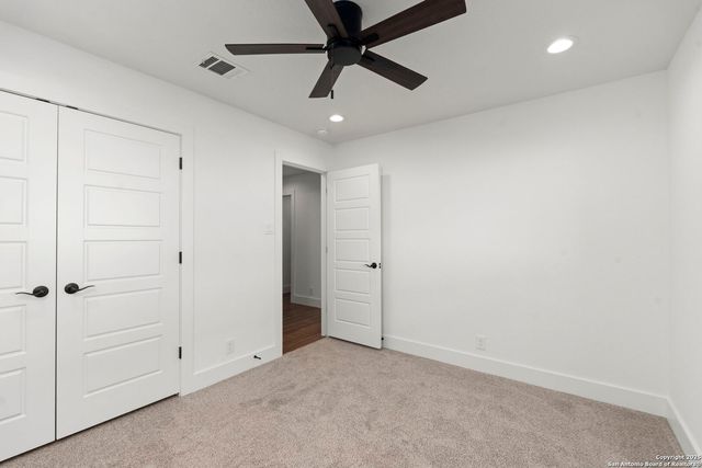 5910 Rolling Trail Drive, San Antonio, TX 78250