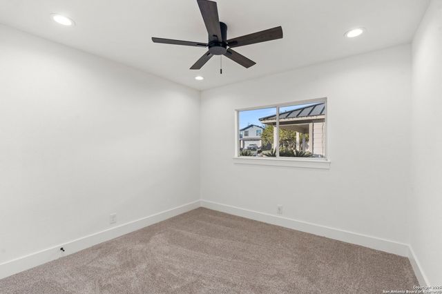 5910 Rolling Trail Drive, San Antonio, TX 78250