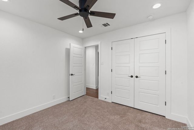 5910 Rolling Trail Drive, San Antonio, TX 78250