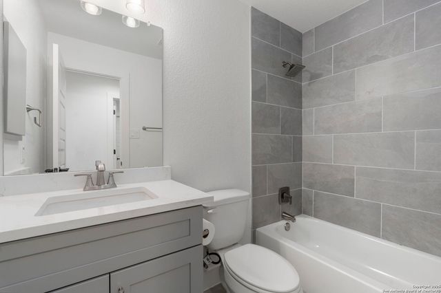 5910 Rolling Trail Drive, San Antonio, TX 78250