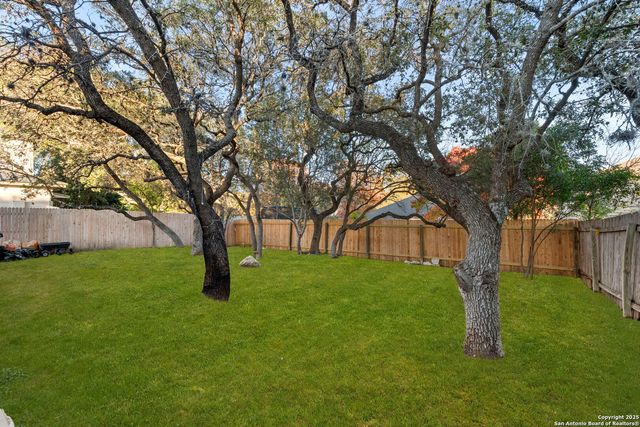 5910 Rolling Trail Drive, San Antonio, TX 78250