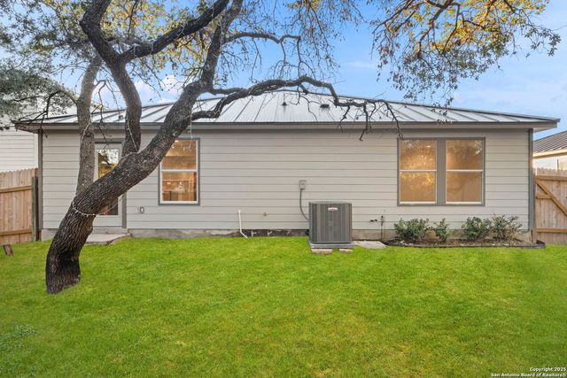 5910 Rolling Trail Drive, San Antonio, TX 78250