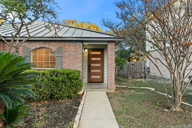 5910 Rolling Trail Drive, San Antonio, TX 78250