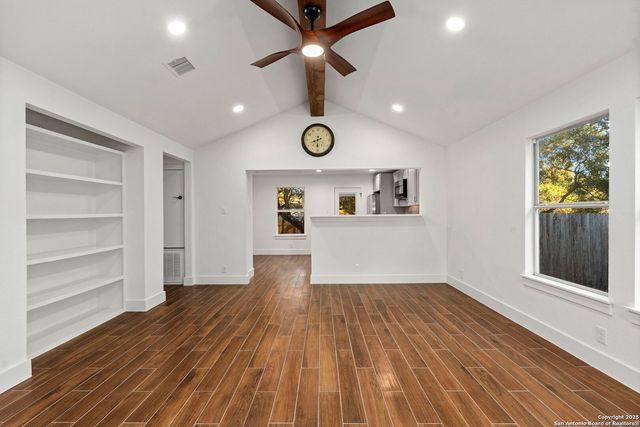 5910 Rolling Trail Drive, San Antonio, TX 78250