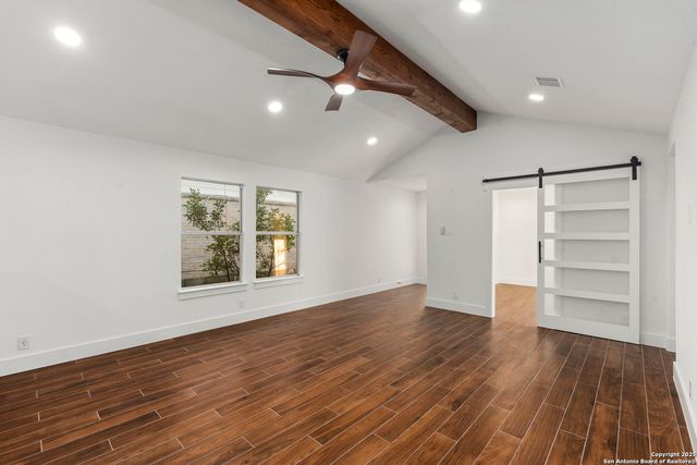 5910 Rolling Trail Drive, San Antonio, TX 78250