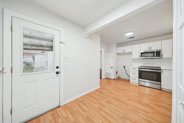 1022 Churchill Road, Fort Worth, TX 76114