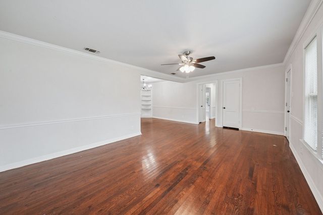 1022 Churchill Road, Fort Worth, TX 76114