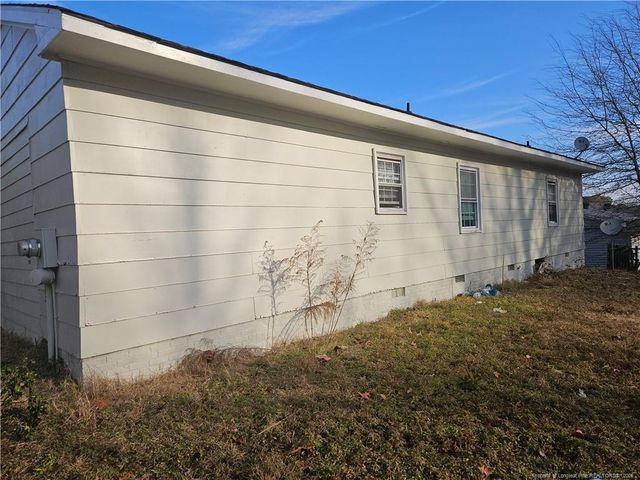 78 Azalea Drive, Spring Lake, NC 28390